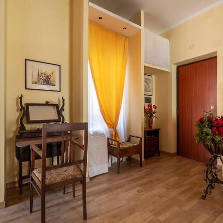 Elegante Appartamento Centrale روما المظهر الخارجي الصورة