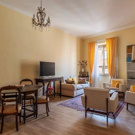 Elegante Appartamento Centrale روما المظهر الخارجي الصورة