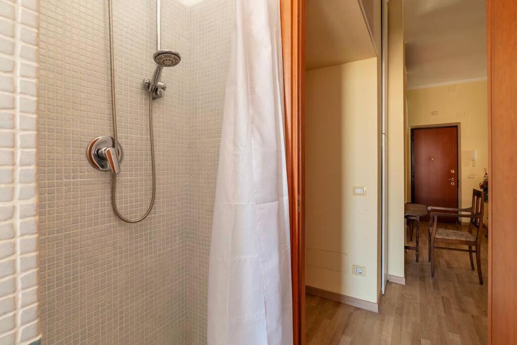 Elegante Appartamento Centrale روما المظهر الخارجي الصورة