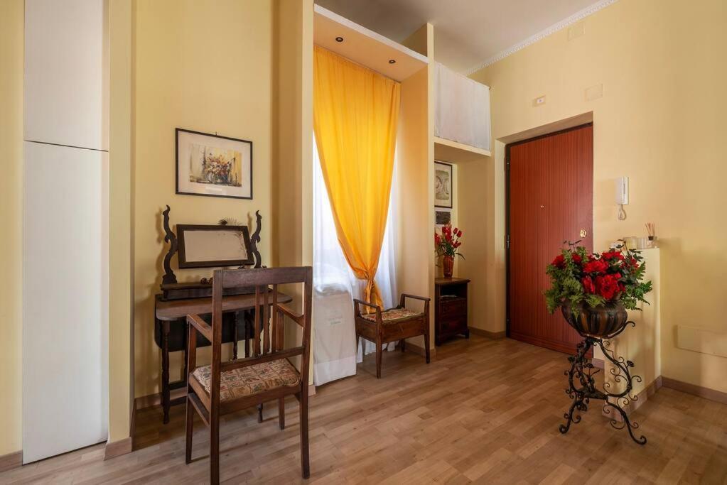 Elegante Appartamento Centrale روما المظهر الخارجي الصورة